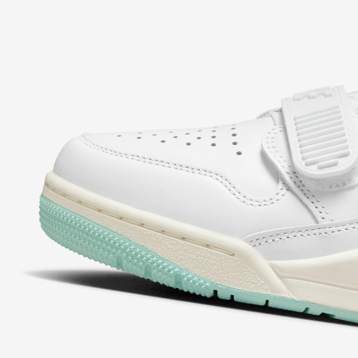 Nike genuine JORDAN women's ai - Women'S Shoes Nike Jordan ulasan dan harga